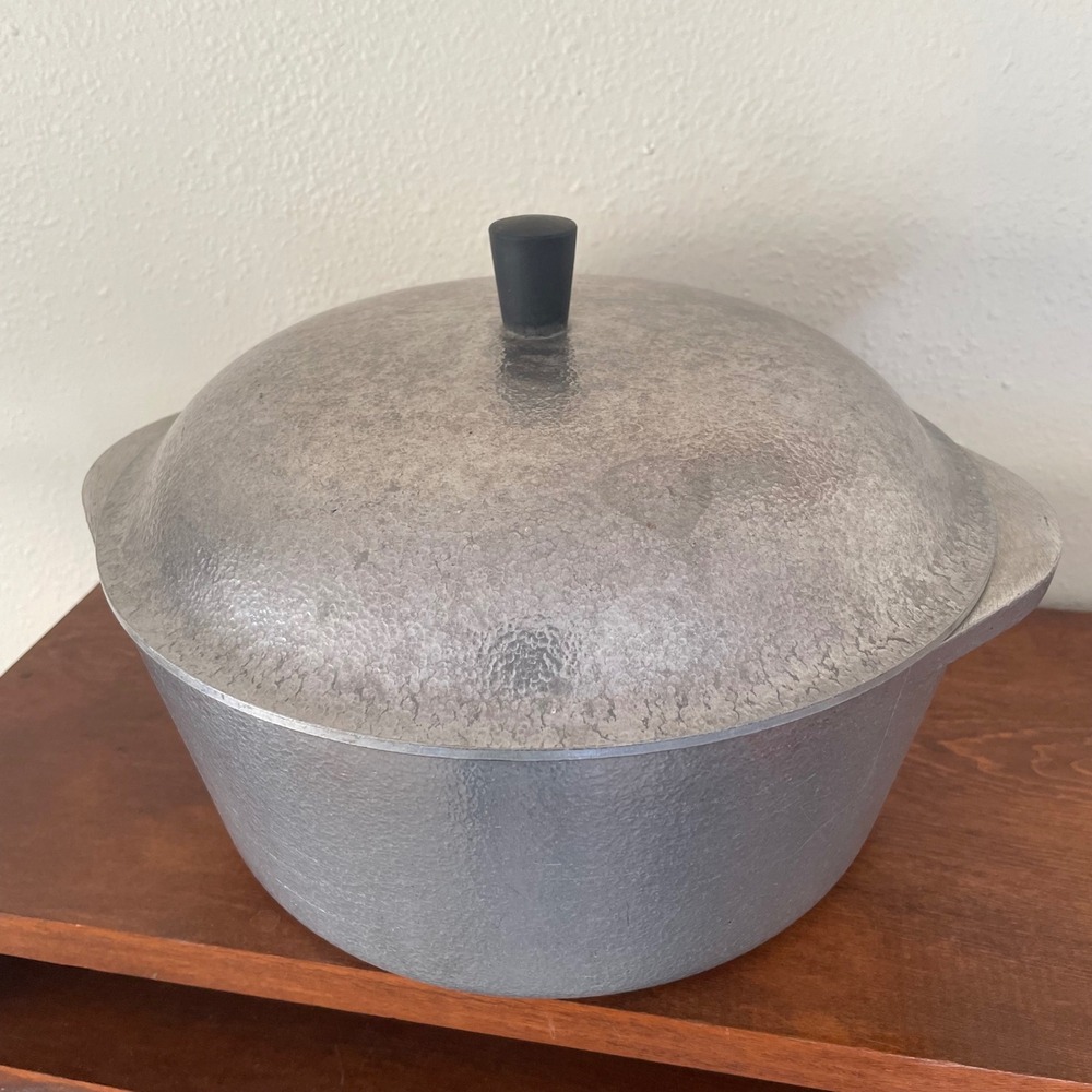 Vintage Club Aluminum Hammered 4.5 qt Stock Pot w/ Lid (Hammercraft Style)